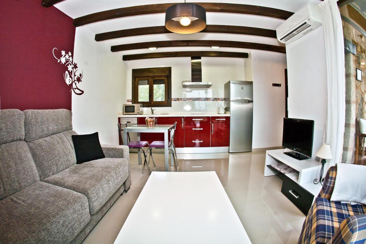 Apartamentos El Roble Valverde de la Vera Ngoại thất bức ảnh