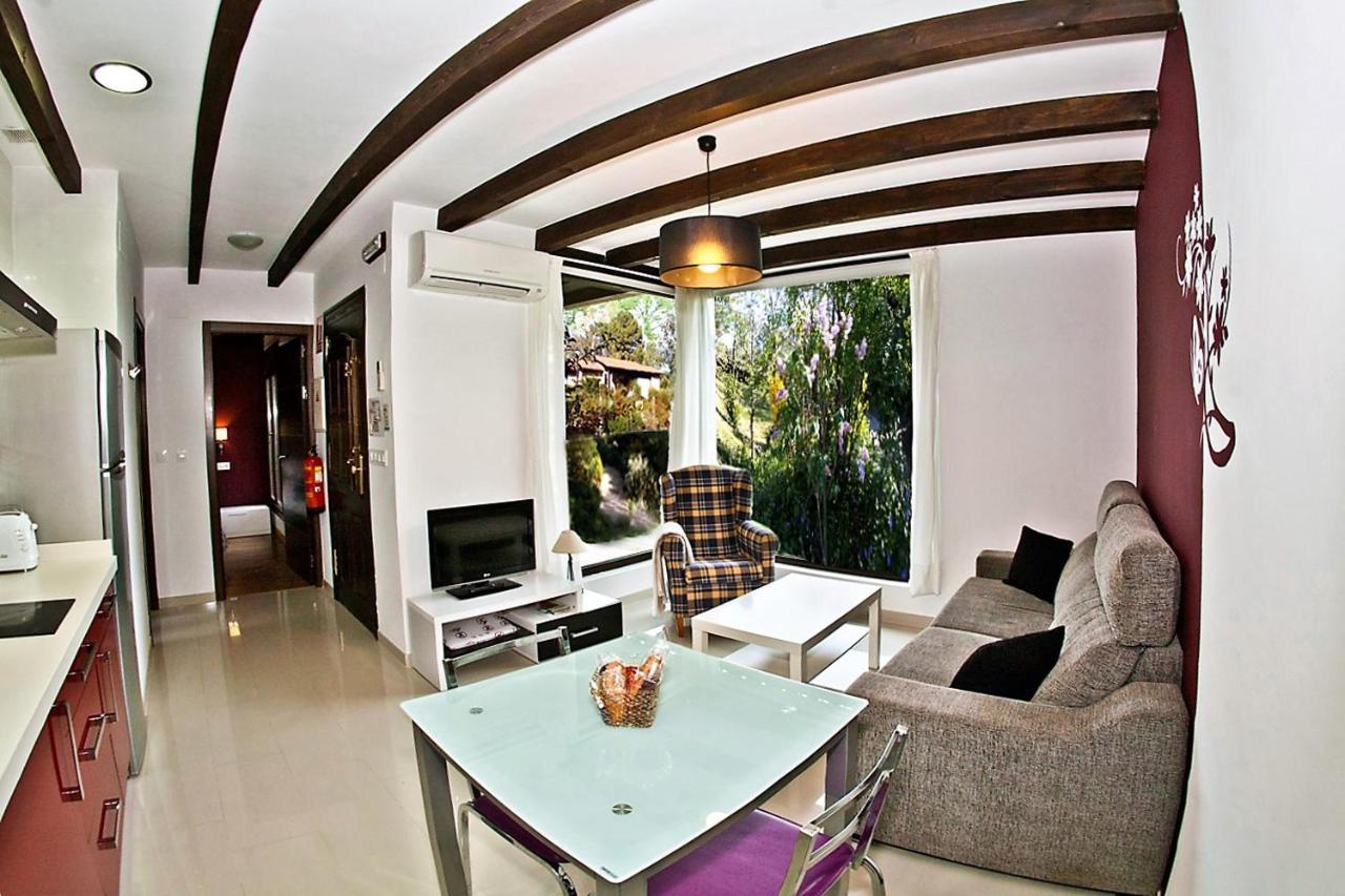 Apartamentos El Roble Valverde de la Vera Ngoại thất bức ảnh