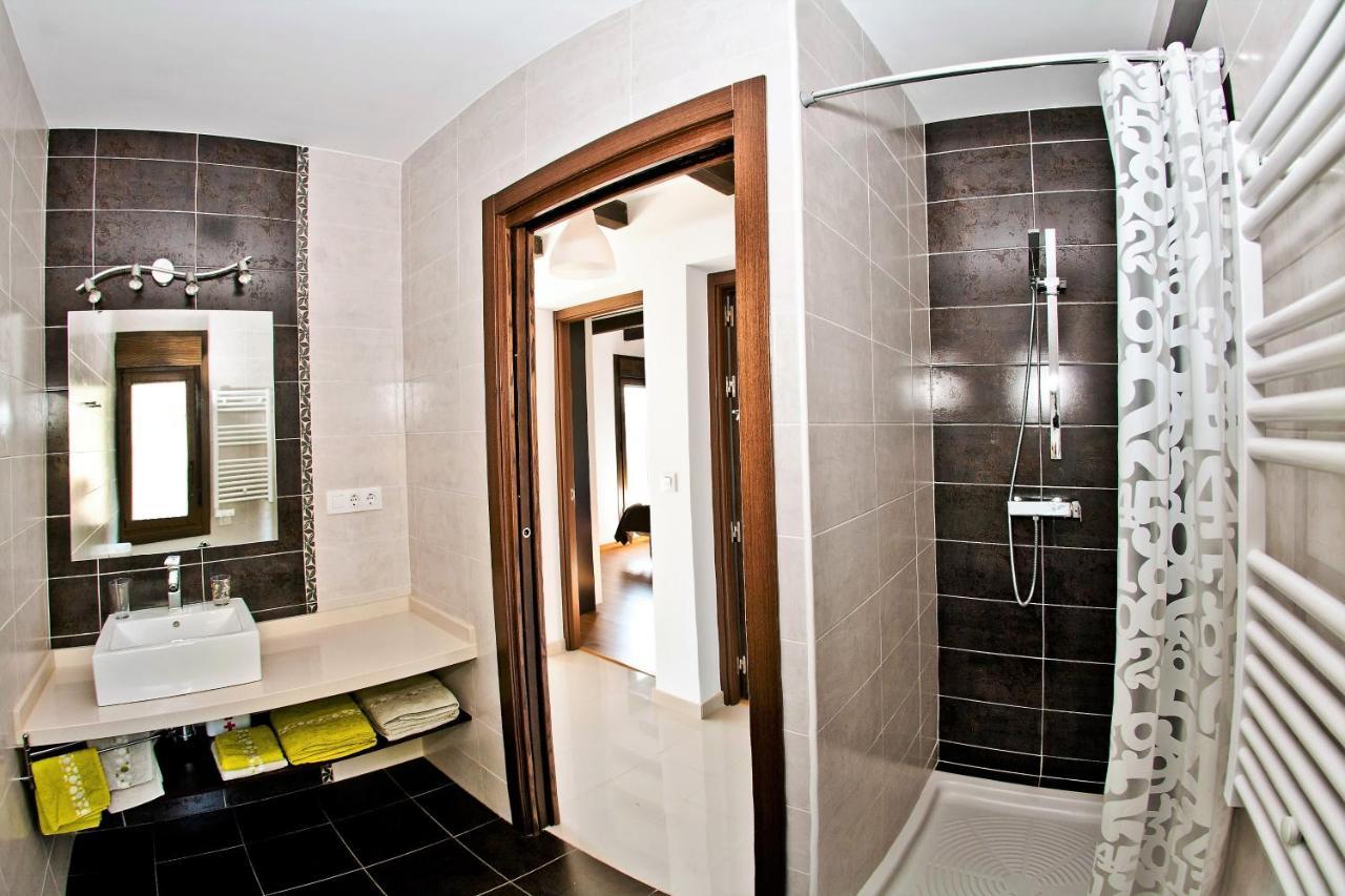 Apartamentos El Roble Valverde de la Vera Ngoại thất bức ảnh
